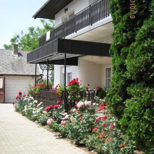 Ilona Apartmanok Balatonboglár Dış mekan fotoğraf